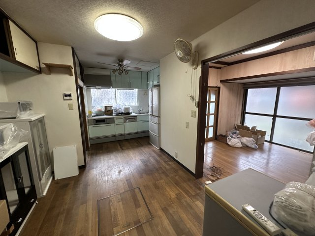 堺市西区草部の居間・リビング