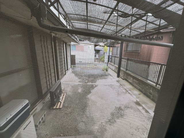 堺市西区草部の駐車場