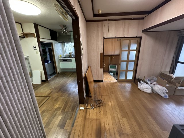 堺市西区草部の居間・リビング