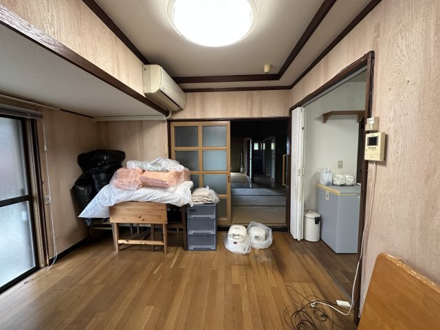 堺市西区草部の居間・リビング