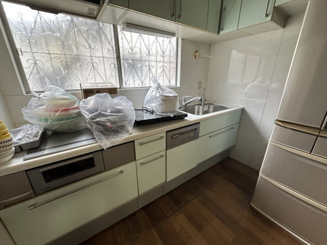 堺市西区草部のキッチン
