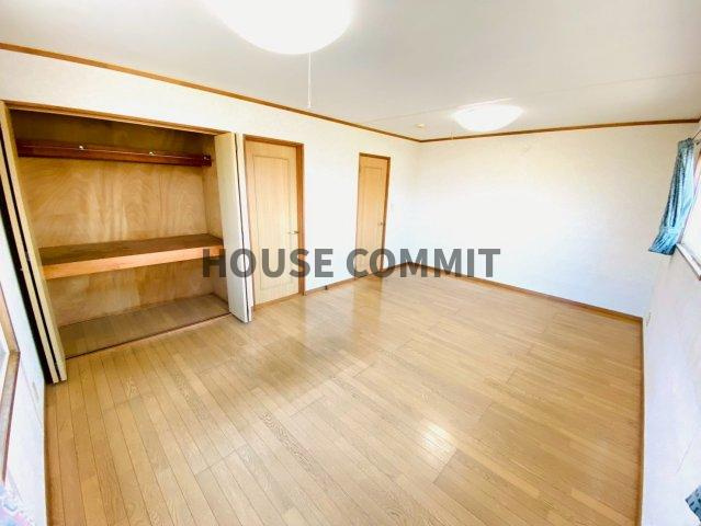 八街市八街ほ中古戸建の洋室