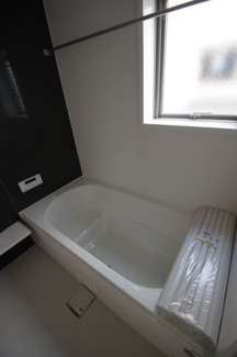 【浴室】 | 【仲介手数料無料！！】稲城市平尾2丁目　新築戸建て（全2棟）2号棟　5099万円