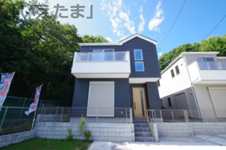 【外観】 | 【仲介手数料無料！！】稲城市平尾2丁目　新築戸建て（全2棟）2号棟　5099万円 | 2号棟　令和7年9月21日撮影