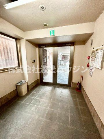 サンメゾン8のエントランス