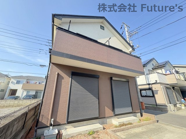 三郷市鷹野3丁目　中古戸建の外観|太陽光発電3.8kW付き