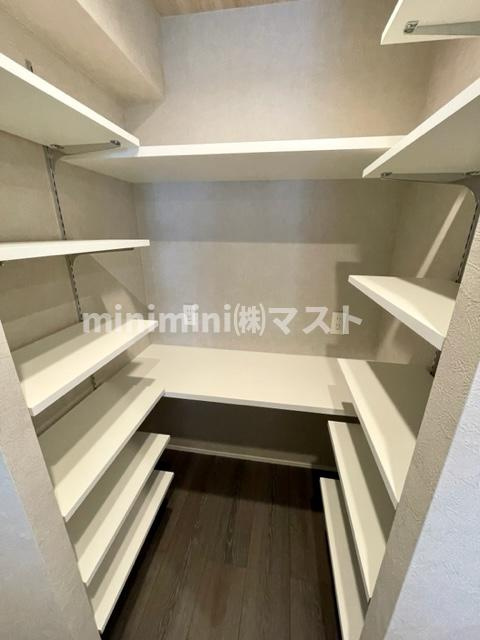 BRAVE南船場の玄関