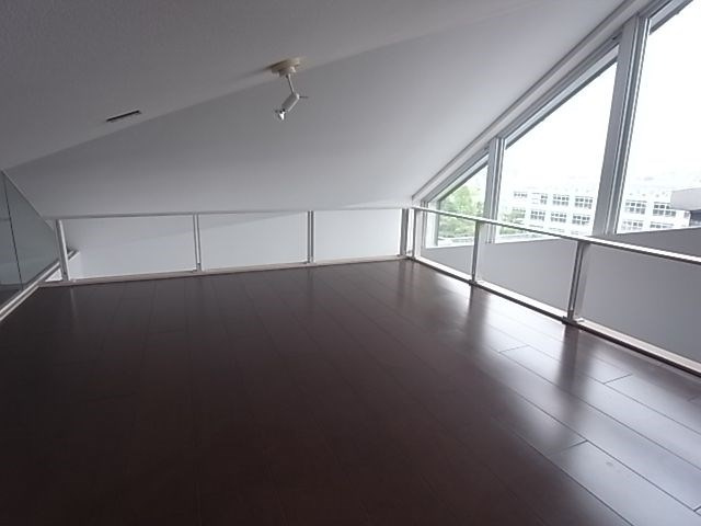 ＶＩＳＣＯＮＴＩ覚王山の洋室