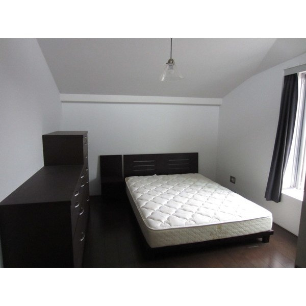 ＶＩＳＣＯＮＴＩ覚王山の寝室