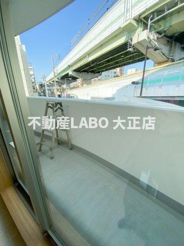 マリンズ弁天町のバルコニー