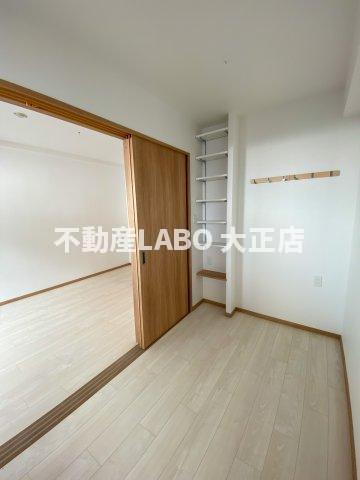 マリンズ弁天町の居間・リビング