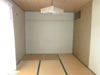 【寝室】