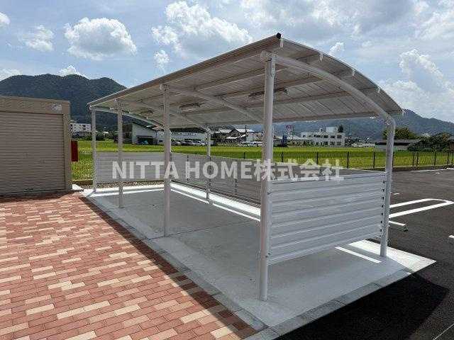 プライベース井倉（PRiVACE INOKURA）のその他共用部分|屋根付きの駐輪場は無料で使用可能です＊