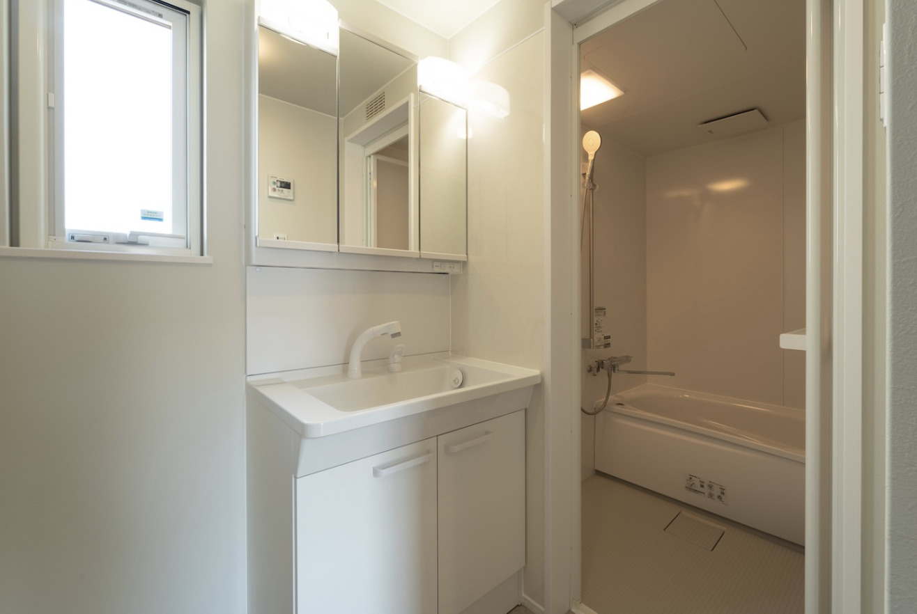 八戸市大字大久保字下大久保の独立洗面台