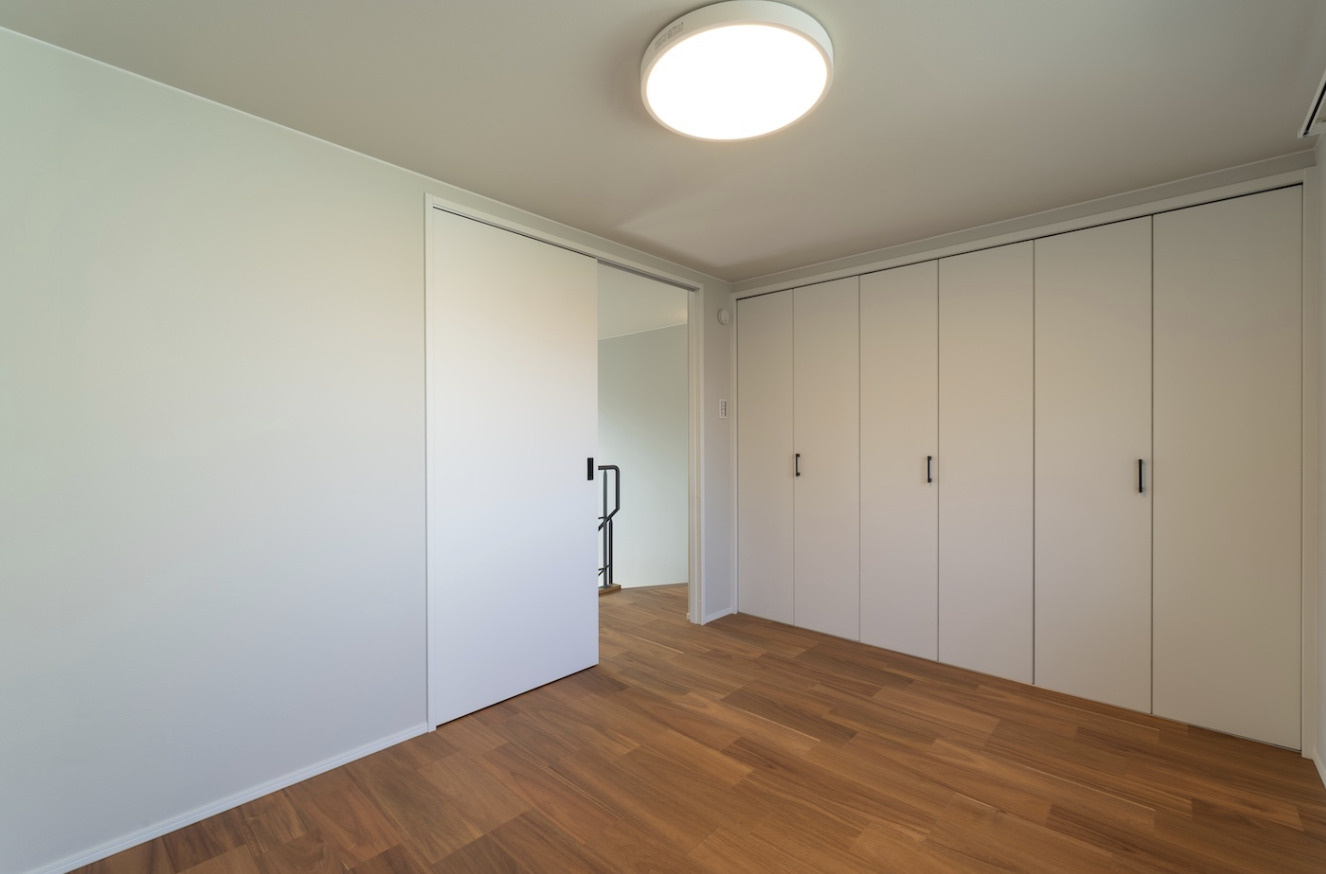 八戸市大字大久保字下大久保の洋室