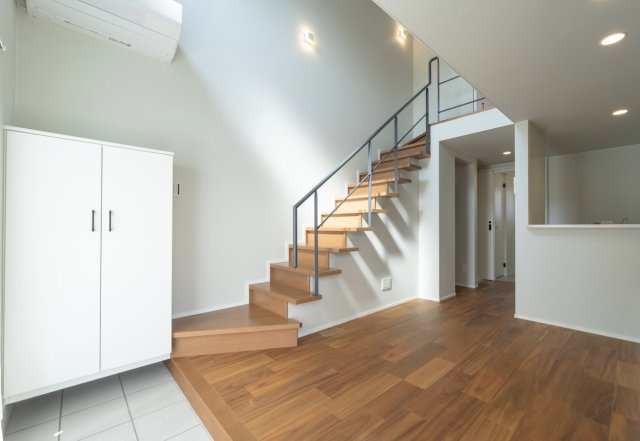 八戸市大字大久保字下大久保の居間・リビング