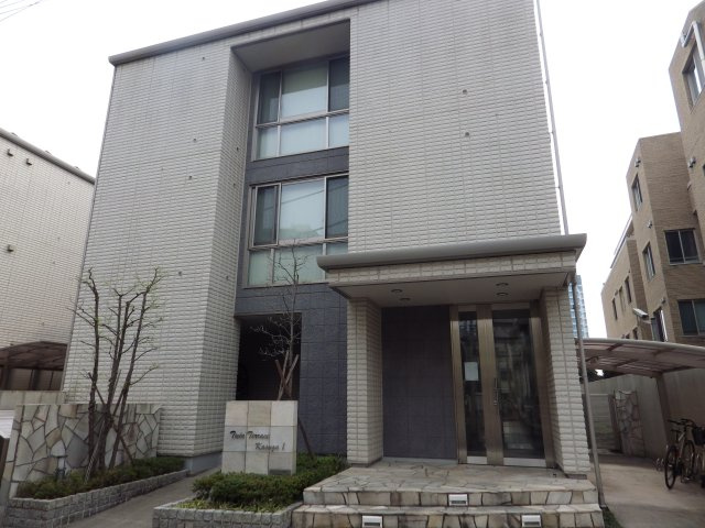 ツインテラス春日1の外観