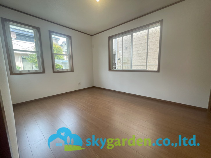 藤沢市西富　中古戸建の洋室