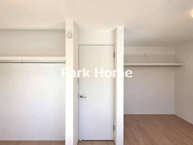 高知市福井町 3号地 新築戸建ての収納|２F：4.5洋室クローゼット+6洋室クローゼット