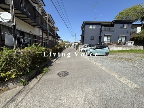 【仲介手数料０円】伊勢原市桜台5丁目　土地（売地）の前面道路含む現地写真|伊勢原市桜台5丁目　土地（売地）
