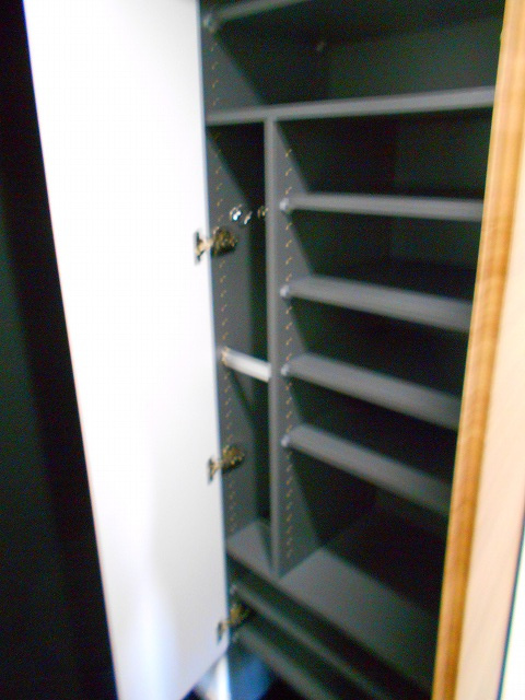 オーキッドレジデンス上野の玄関