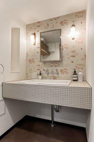 エクセラージュ片瀬江ノ島の独立洗面台