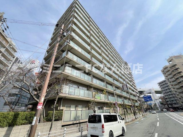 ファミール阿波座