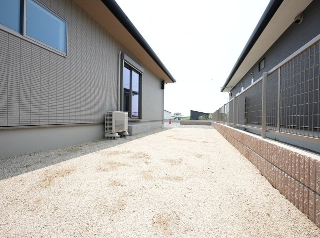 【庭】 | かずやタウン梅田2期　2号地