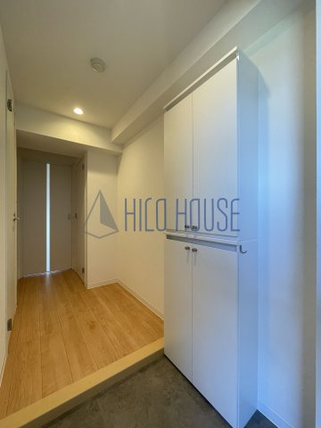 エスティメゾン川越の玄関