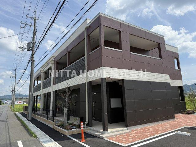 プライベース井倉（PRiVACE INOKURA）のエントランス|近くにコンビニがあり住み良い環境です☆