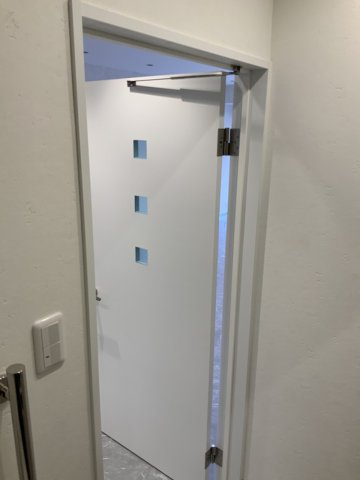 セザール大森山王の玄関