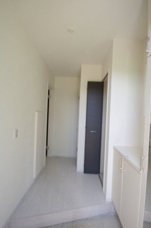 【玄関】 | 【仲介手数料無料！！】稲城市平尾2丁目　新築戸建て（全2棟）1号棟　4899万円