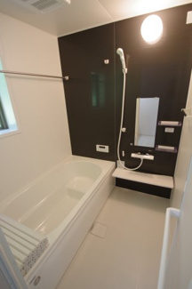 【浴室】 | 【仲介手数料無料！！】稲城市平尾2丁目　新築戸建て（全2棟）1号棟　4899万円