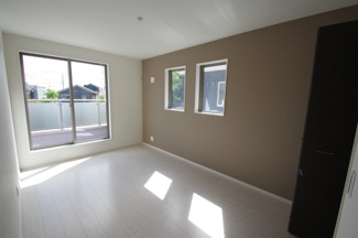 【寝室】 | 【仲介手数料無料！！】稲城市平尾2丁目　新築戸建て（全2棟）1号棟　4899万円