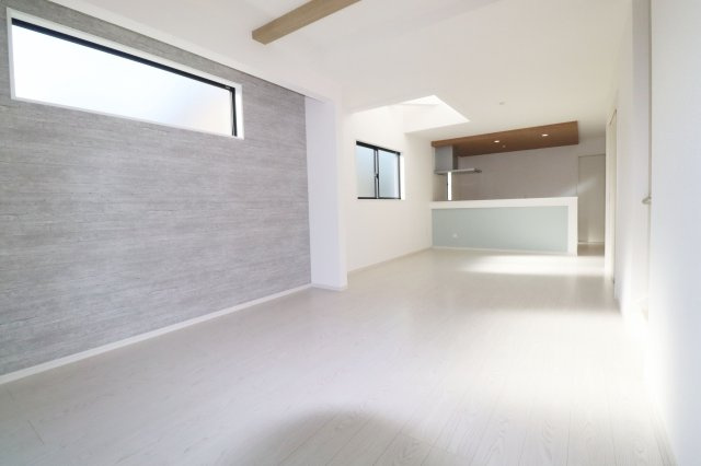 郡山市静西１丁目　　　  １号棟　　　大成小学校、郡山第７中学区　の居間・リビング