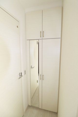 郡山市静西１丁目　　　  １号棟　　　大成小学校、郡山第７中学区　の内装