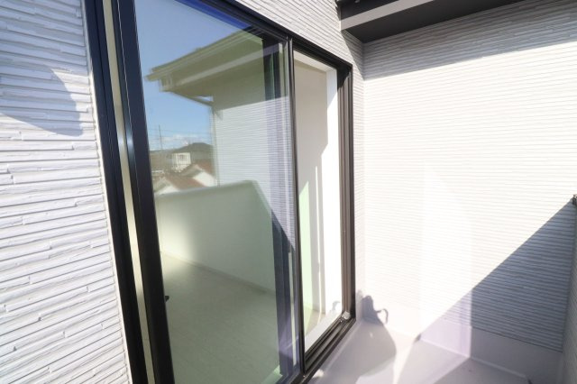 郡山市静西１丁目　　　  １号棟　　　大成小学校、郡山第７中学区　の洋室