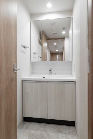 ジオエント町屋の洗面所