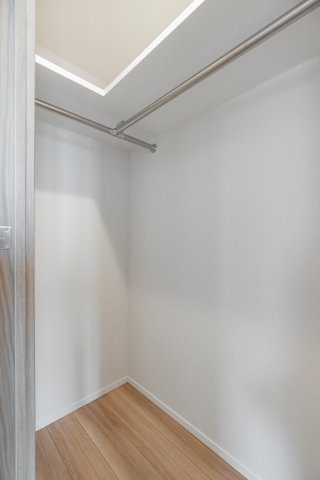 ジオエント町屋の収納|ウォークインクロゼット