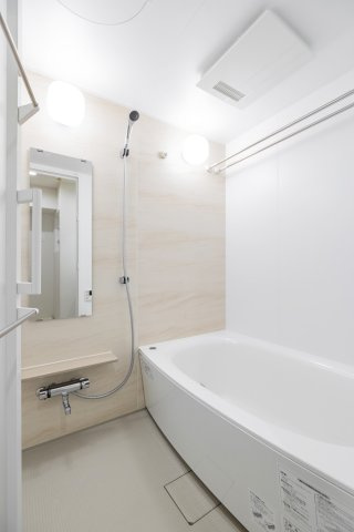 ジオエント町屋の浴室