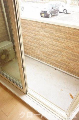 アルルのこみちⅡのバルコニー