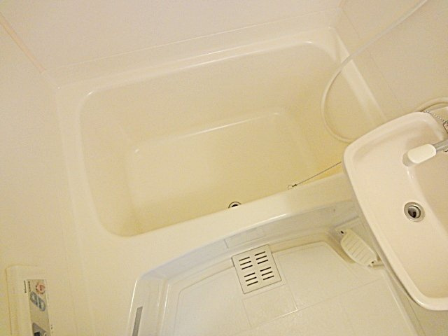 グランディール１の浴室|お風呂で日々の疲れを落としましょう