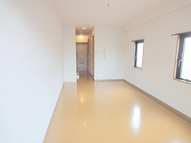 グランディール１の洋室|コンパクトで使いやすい洋室です