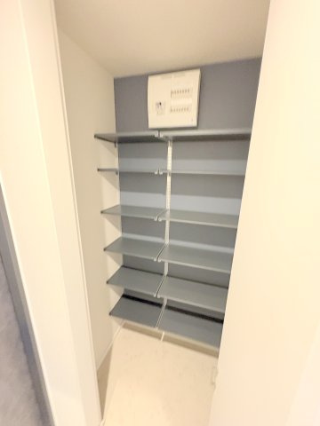 ヴァルールの玄関