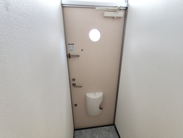 S-Frontの玄関