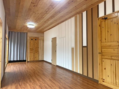 【洋室】 | 鈴鹿市北堀江２丁目 | ２部屋に間仕切り可能な南面の洋室