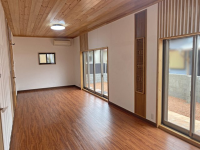 【洋室】 | 鈴鹿市北堀江２丁目 | ２部屋に間仕切り可能な南面の洋室