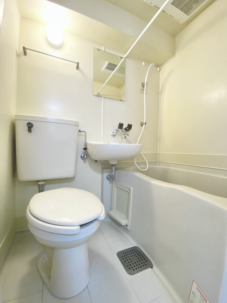 ファーランジュ西中延の浴室