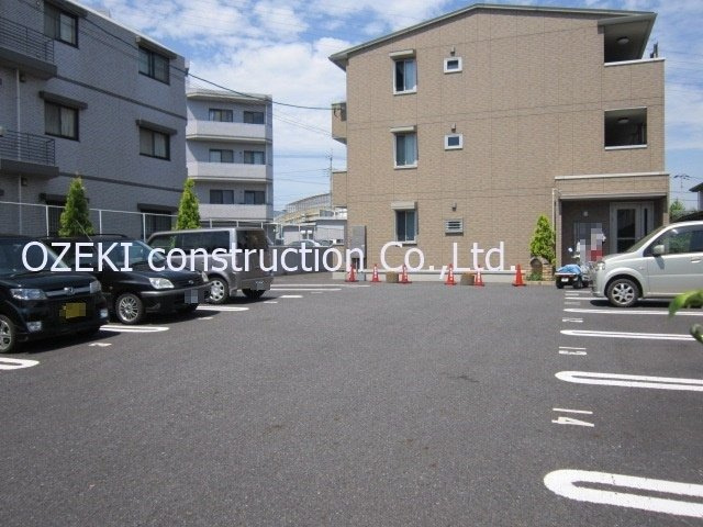 グレイスの駐車場