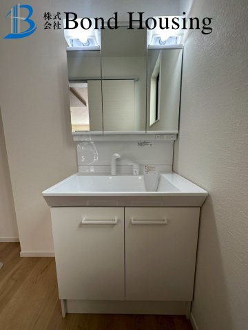 JR垂水駅徒歩12分・周辺環境充実　中道2期　2号棟の独立洗面台